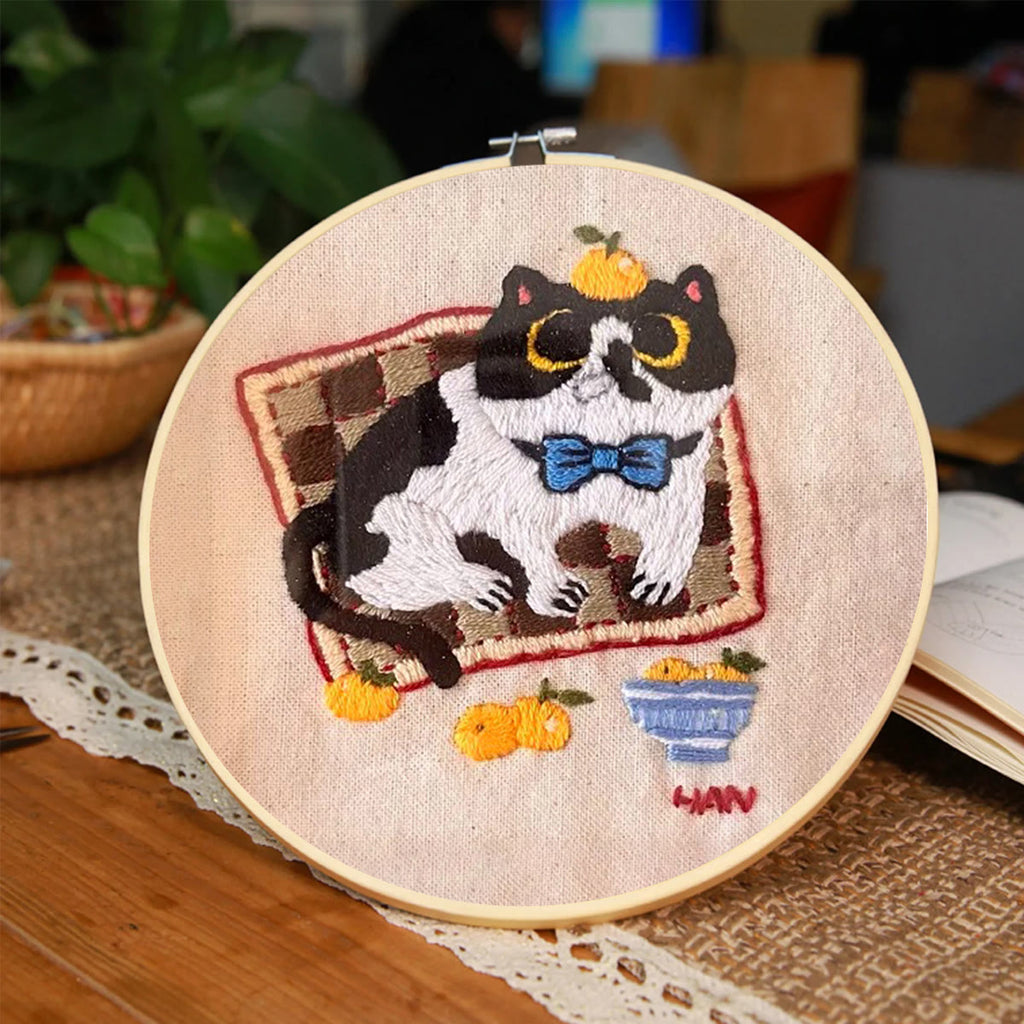 Rubbyoo Embroidery Kit - Black&White Cat - image 1